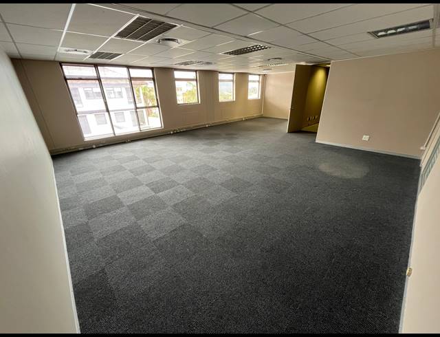 201M² OFFICE TO LET IN CENTURY CITY